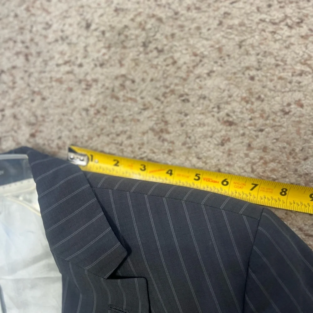 Boss Hugo Boss Mens gray Pin Striped 2 Button Suit Jacket Wool Blend Size 42R‎